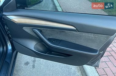 Седан Tesla Model 3 2022 в Києві