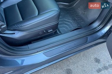 Седан Tesla Model 3 2022 в Києві