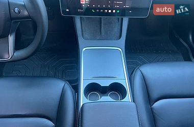 Седан Tesla Model 3 2022 в Києві