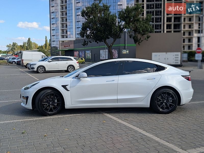 Седан Tesla Model 3 2019 в Одессе