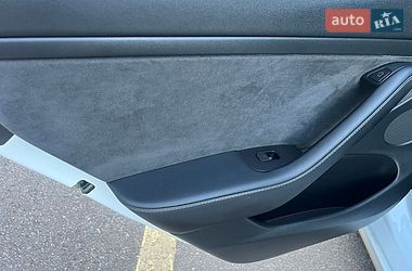 Седан Tesla Model 3 2022 в Киеве