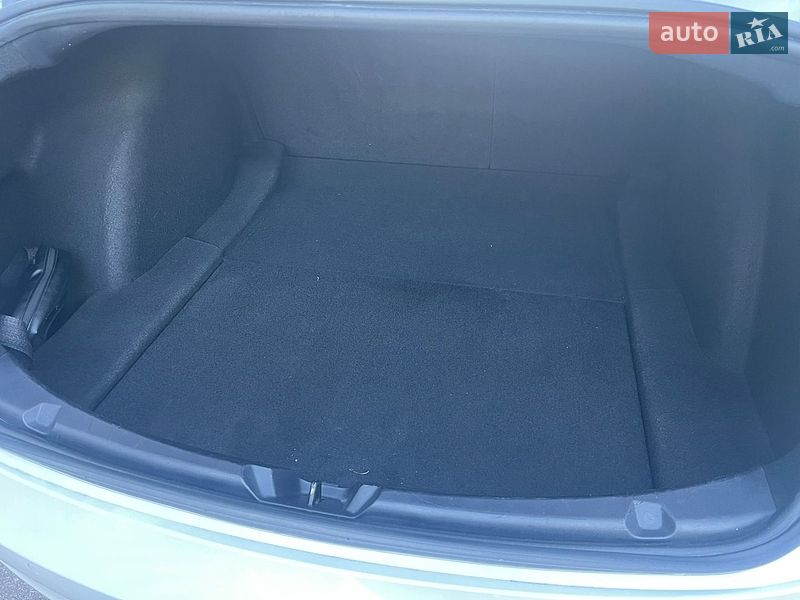 Седан Tesla Model 3 2022 в Києві фото 23 Седан Tesla Model 3 2022 в Києві