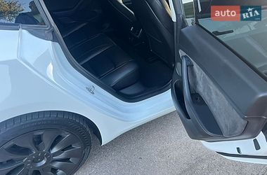 Седан Tesla Model 3 2022 в Киеве
