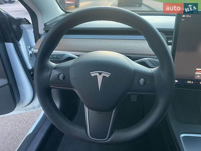 Седан Tesla Model 3 2022 в Києві фото 27 Седан Tesla Model 3 2022 в Києві