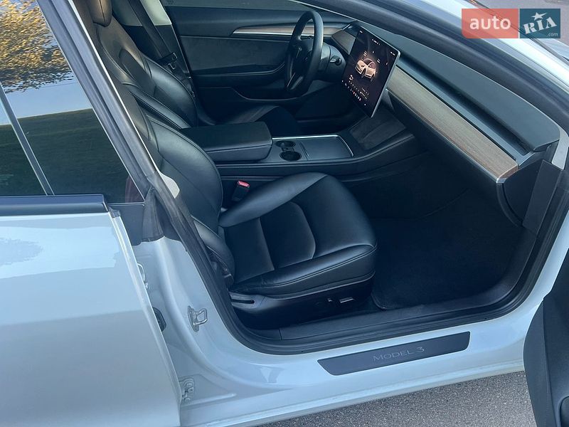 Седан Tesla Model 3 2022 в Києві фото 26 Седан Tesla Model 3 2022 в Києві