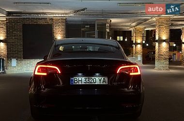 Седан Tesla Model 3 2020 в Одессе