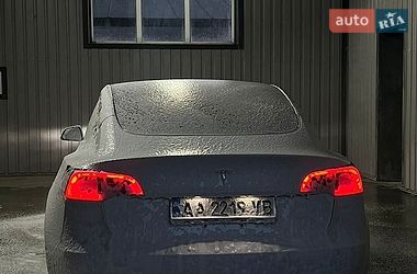 Седан Tesla Model 3 2017 в Киеве