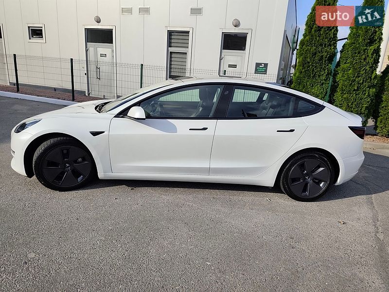 Седан Tesla Model 3 2022 в Харькове