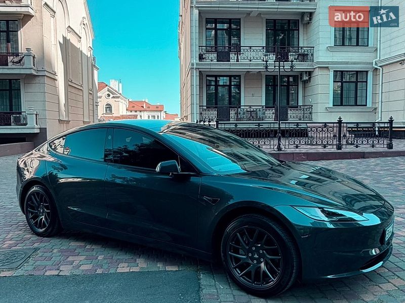 Седан Tesla Model 3 2024 в Одесі Седан Tesla Model 3 2024 в Одесі