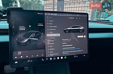 Седан Tesla Model 3 2024 в Одессе