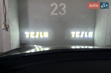 Седан Tesla Model 3 2022 в Львове