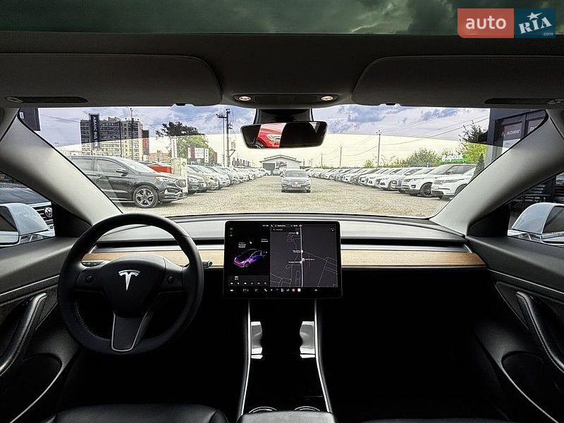 Седан Tesla Model 3 2019 в Белогородке