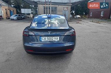 Седан Tesla Model 3 2020 в Києві