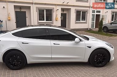 Седан Tesla Model 3 2018 в Борисполі