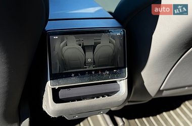 Седан Tesla Model 3 2024 в Тернополі