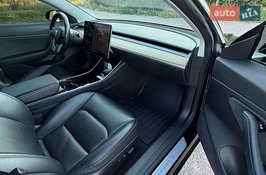 Седан Tesla Model 3 2019 в Бердичеве