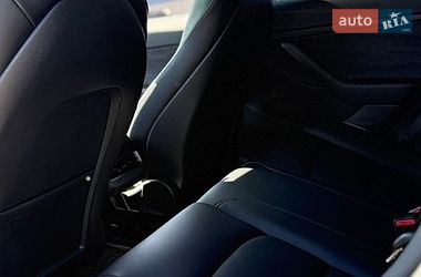 Седан Tesla Model 3 2021 в Вінниці