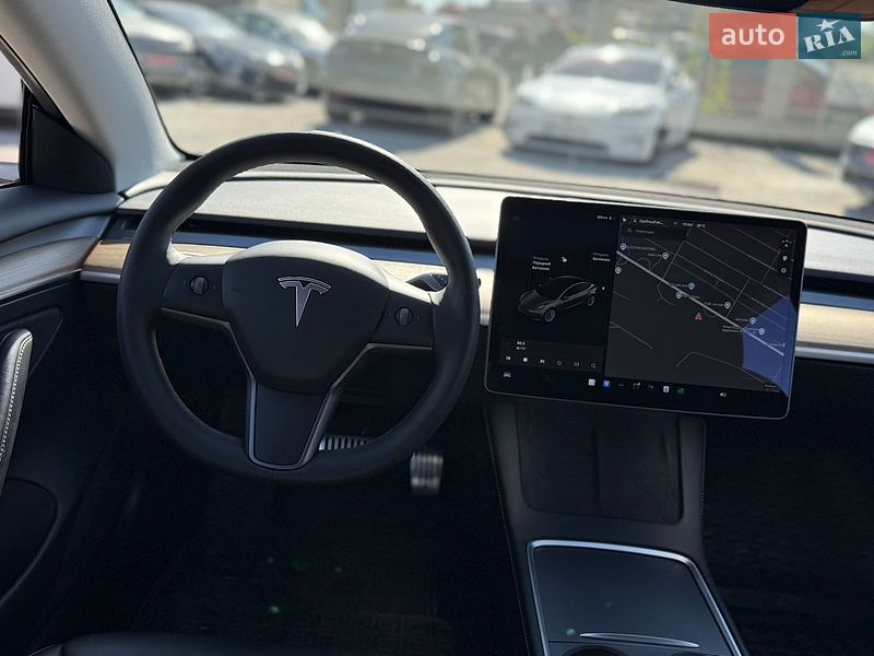 Седан Tesla Model 3 2021 в Вінниці