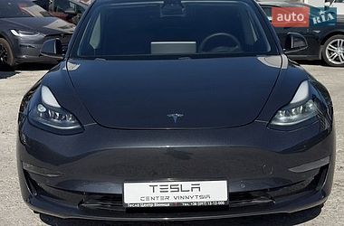 Седан Tesla Model 3 2021 в Виннице