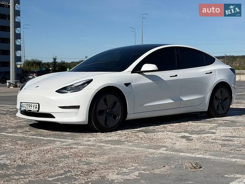 Tesla Model 3 2019