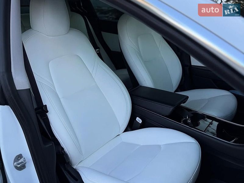 Седан Tesla Model 3 2020 в Львове фото 6 Седан Tesla Model 3 2020 в Львове