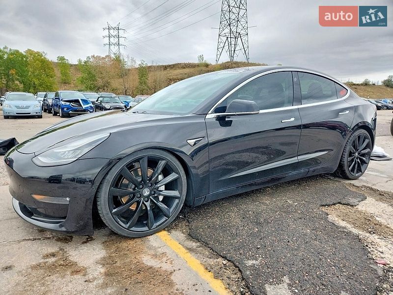 Tesla Model 3 2019
