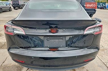 Седан Tesla Model 3 2019 в Києві
