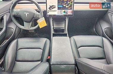 Седан Tesla Model 3 2019 в Києві