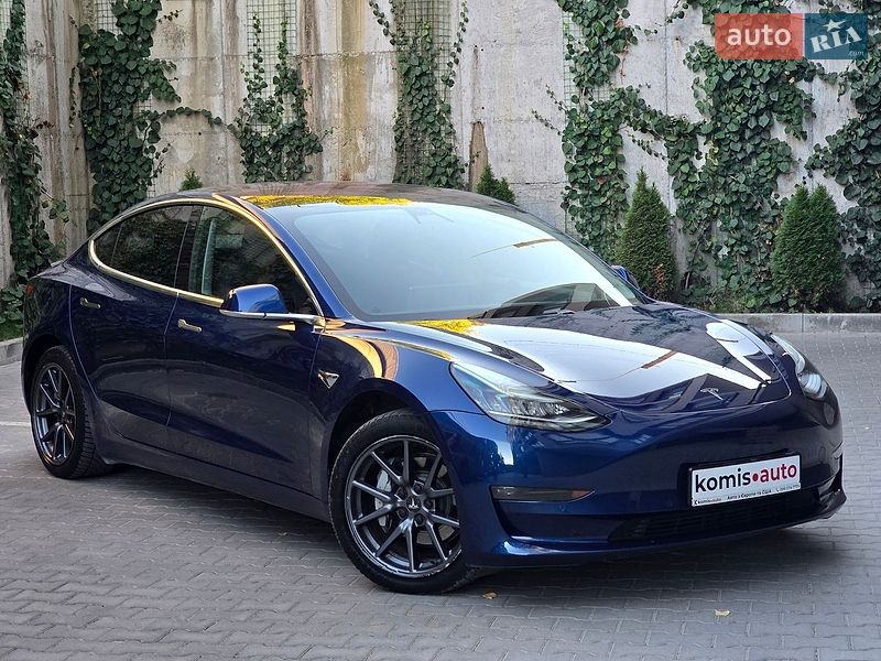 Tesla Model 3 2018 Tesla Model 3 2018