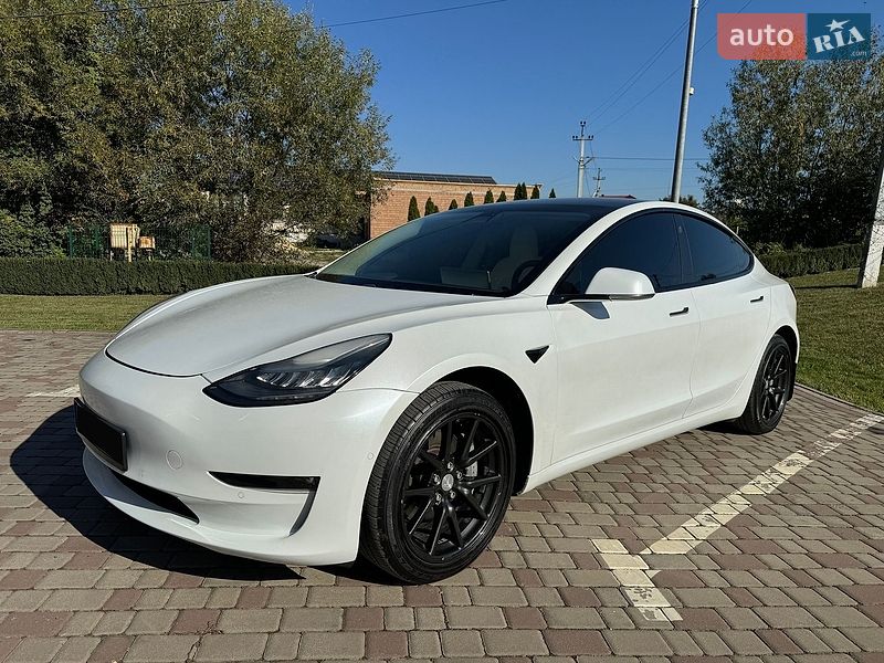 Седан Tesla Model 3 2019 в Черновцах фото 5 Седан Tesla Model 3 2019 в Черновцах