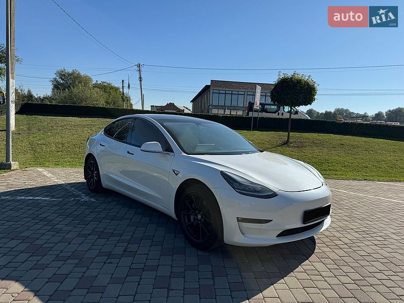 Седан Tesla Model 3 2019 в Черновцах фото 7 Седан Tesla Model 3 2019 в Черновцах