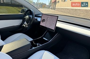 Седан Tesla Model 3 2019 в Черновцах фото 24 Седан Tesla Model 3 2019 в Черновцах