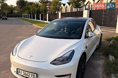 Седан Tesla Model 3 2023 в Білій Церкві