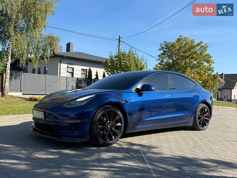 Tesla Model 3 2019