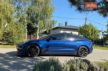 Седан Tesla Model 3 2019 в Луцьку