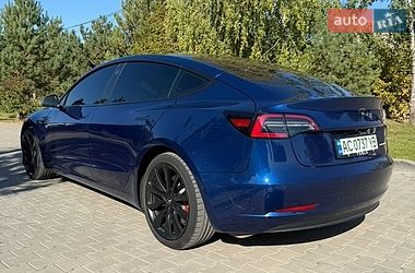 Седан Tesla Model 3 2019 в Луцьку