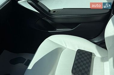 Седан Tesla Model 3 2019 в Луцьку