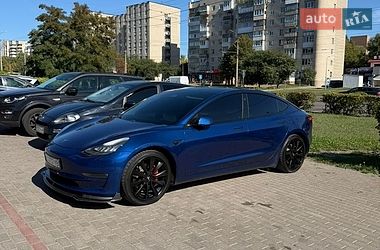 Седан Tesla Model 3 2019 в Луцьку