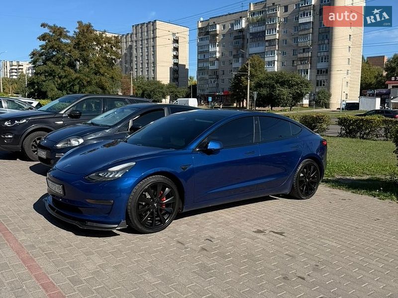 Седан Tesla Model 3 2019 в Луцьку