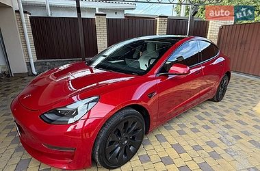 Седан Tesla Model 3 2022 в Кременчуці