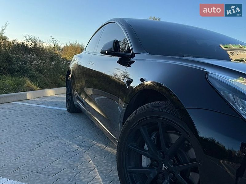 Седан Tesla Model 3 2018 в Львове фото 14 Седан Tesla Model 3 2018 в Львове