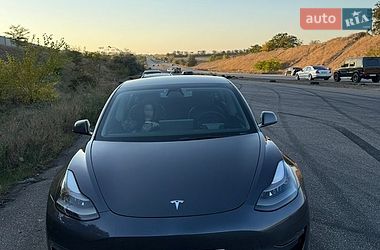 Седан Tesla Model 3 2021 в Одесі