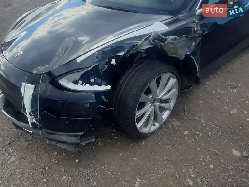 Tesla Model 3 2018