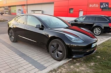 Седан Tesla Model 3 2018 в Ужгороде