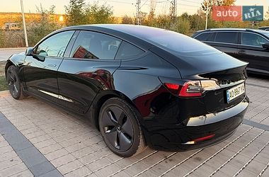 Седан Tesla Model 3 2018 в Ужгороде