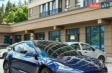 Седан Tesla Model 3 2022 в Львове
