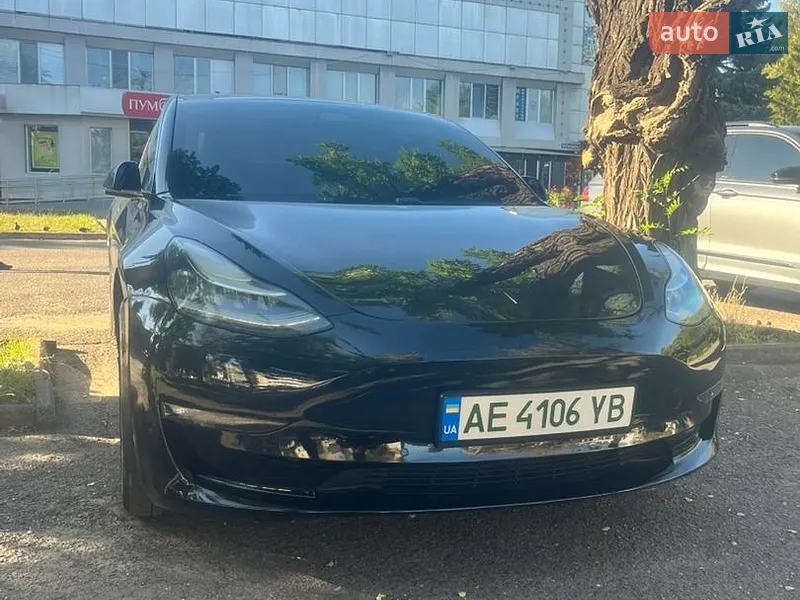 Tesla Model 3 2019