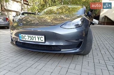 Седан Tesla Model 3 2021 в Львові