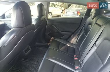 Седан Tesla Model 3 2021 в Львові