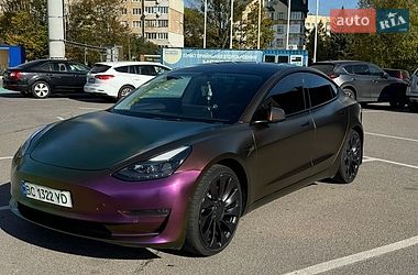 Седан Tesla Model 3 2022 в Львові